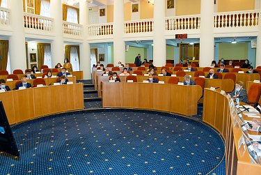 Депутаты работали в особом режиме